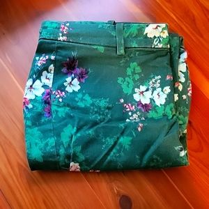 H&M green floral pants, size 6